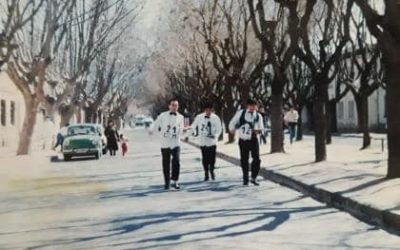 Inédita competencia de garzones en la ciudad de Talca, año 1989