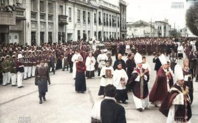 Cortejo fúnebre de Obispo Manuel Larraín, Talca. Año 1966