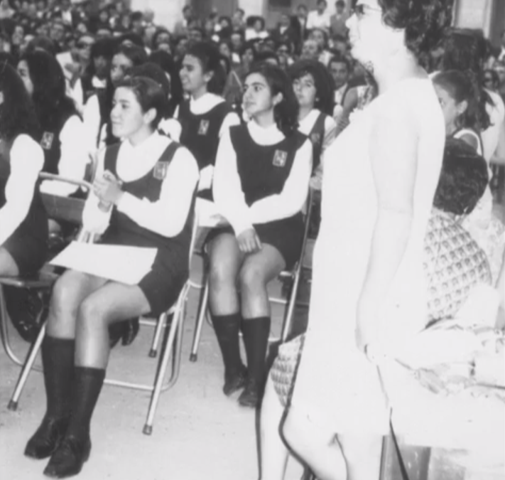 Estudiantes del Liceo Marta Donoso Espejo, año 1969