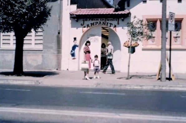 Jardín Infantil «Campanita» en 2 Sur, Talca, año 1991