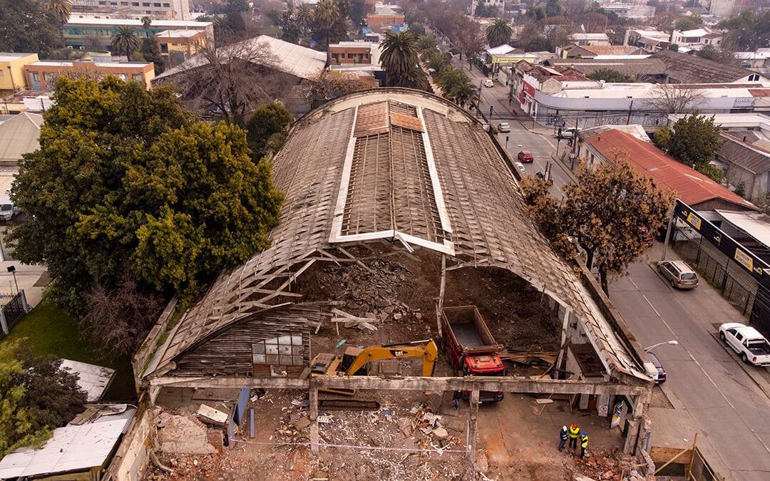 Demolición Gimnasio Municipal de Talca, año 2021